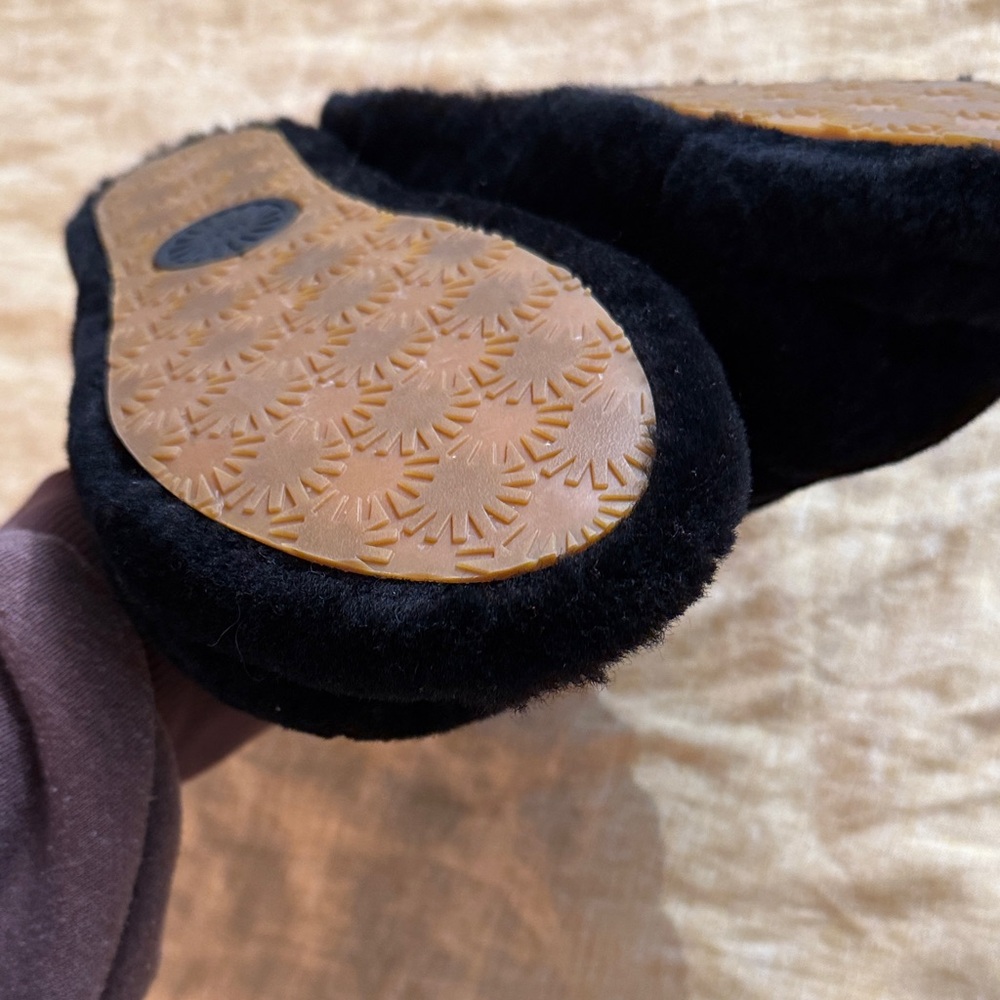 UGG Fluff Yeah slippers - Picture 16 of 17